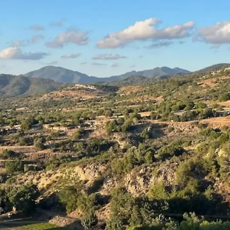 בית נופש Sunset View Polis